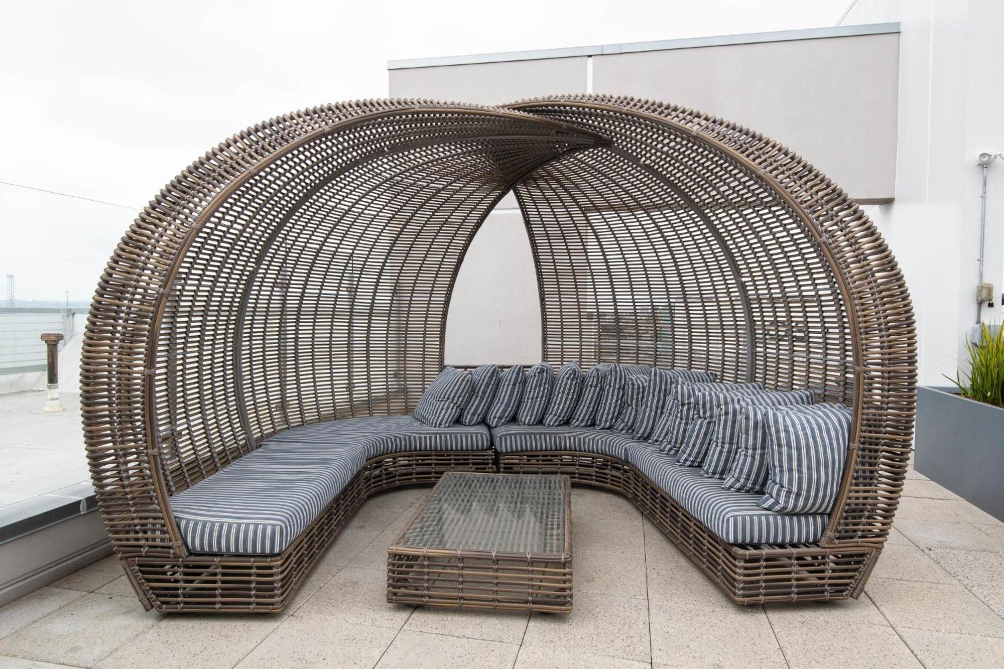 Downtown 1bed 1bath Freeparking Patio Pool Hot Tub Appartamento